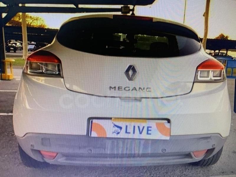 Usado Renault Mégane III Dynamique 131 CV (96 kW) 2011 Blanco Utilitario