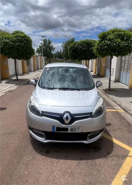 Gris / plata Usado 2016 Renault Scénic III XMOD Monovolumen | 7799 € (Precio justo) - Imagen 1/4