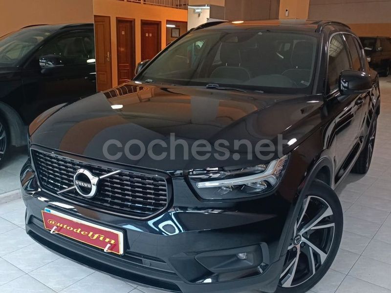 Negro Usado 2018 Volvo XC40 R-Design SUV | 28.000 € (Caro) - Imagen 1/4