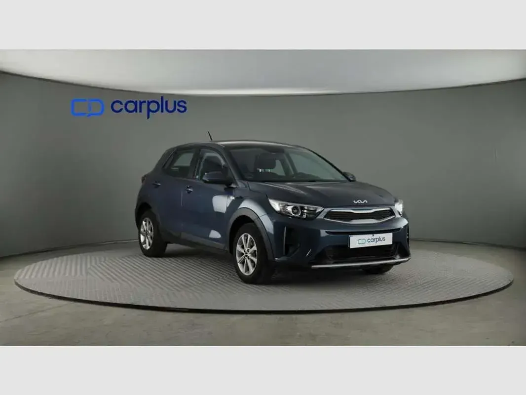 Usado Kia Stonic 84 CV (61 kW) 2023 Azul SUV