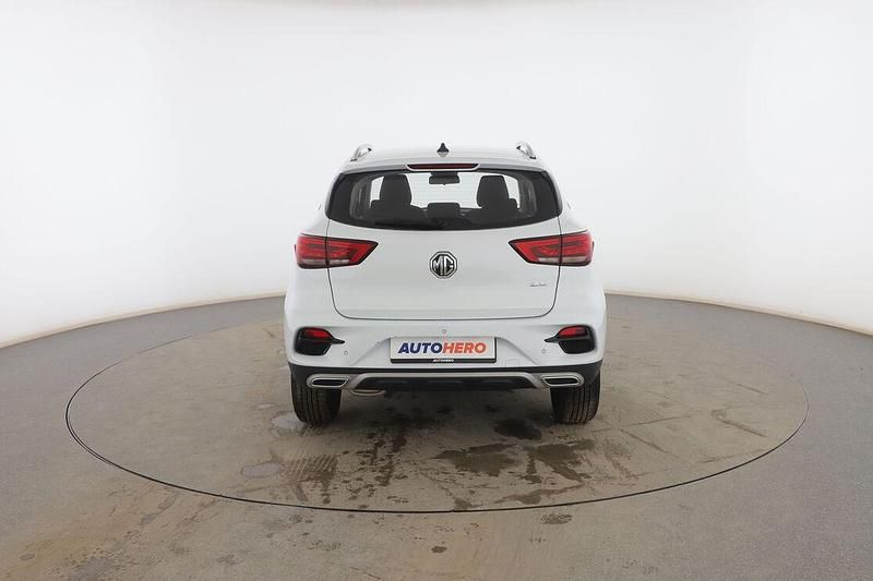 Usado MG ZS Comfort 111 CV (81 kW) 2023 Blanco SUV