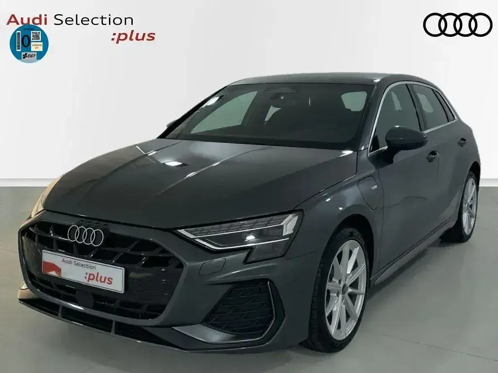Usado Audi A3 Ambiente 204 CV (150 kW) 2025 Berlina