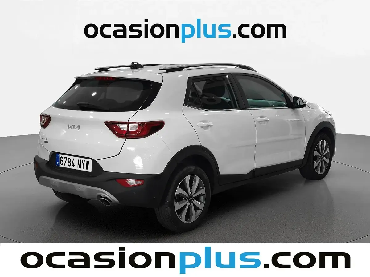 Usado Kia Stonic 101 CV (74 kW) 2025 Blanco SUV