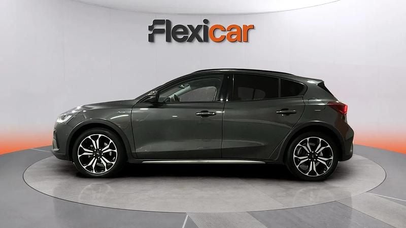 Begagnad Ford Focus Active 155 HK (114 kW) 2022 Grå Sedan