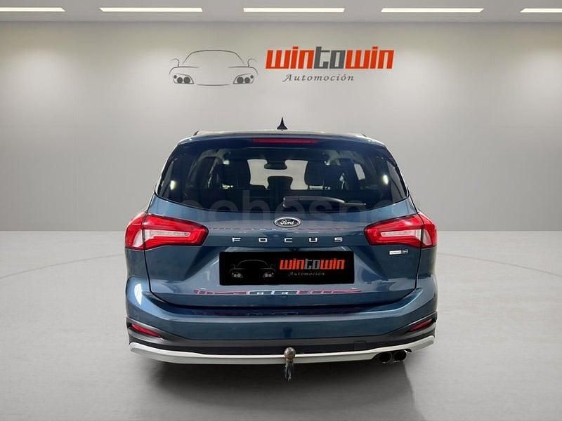 Usado Ford Focus Active X 125 CV (91 kW) 2021 Azul Familiar