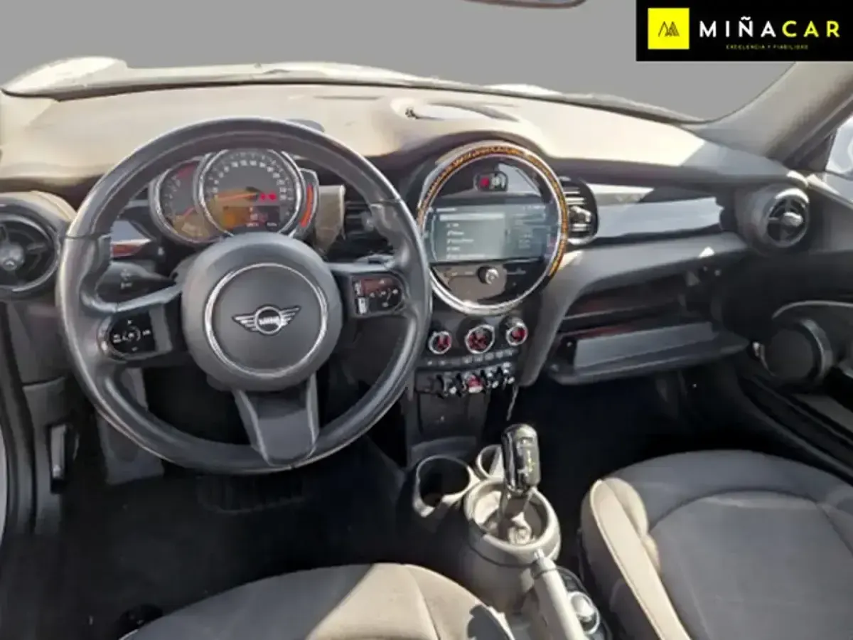Usado Mini Cooper 136 CV (100 kW) 2023 Gris Utilitario