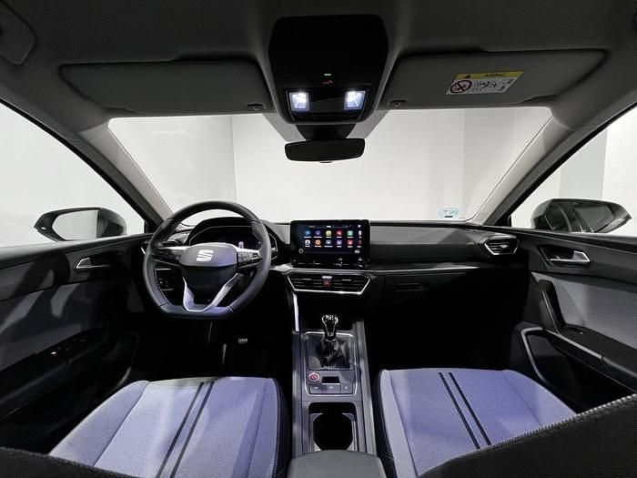 Usado Seat Leon Style 116 CV (85 kW) 2025 Gris