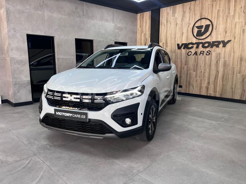 Blanco Usado 2023 Dacia Sandero Expression Utilitario | 15.995 € (Precio justo) - Imagen 1/4