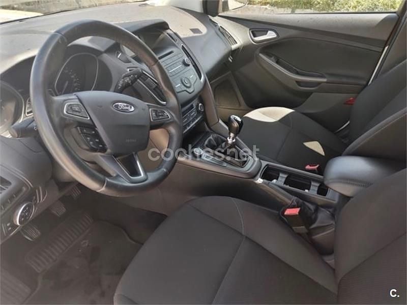 Usado Ford Focus Business Edition 120 CV (88 kW) 2016 Blanco Familiar