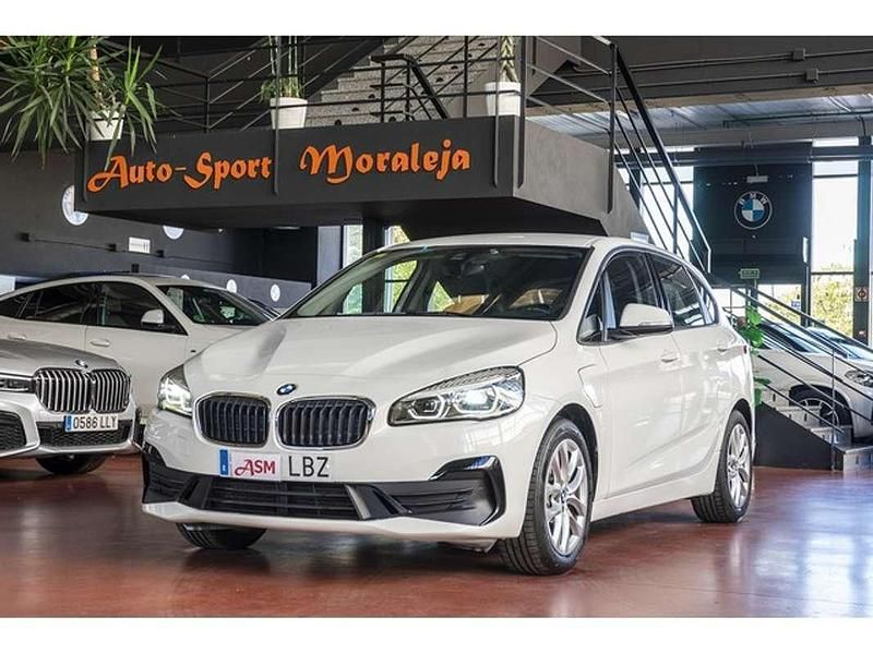 Blanco Usado 2019 BMW 225 Active Tourer iPerformance Monovolumen | 16.400 € (Precio justo) - Imagen 1/4
