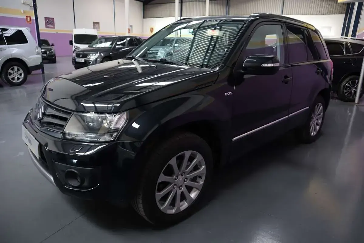 Usado Suzuki Vitara 129 CV (94 kW) 2014 Gris SUV