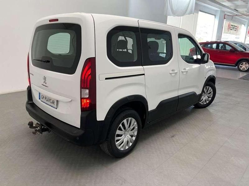 Usado Peugeot Rifter Active 99 CV (72 kW) 2019 Blanco Monovolumen