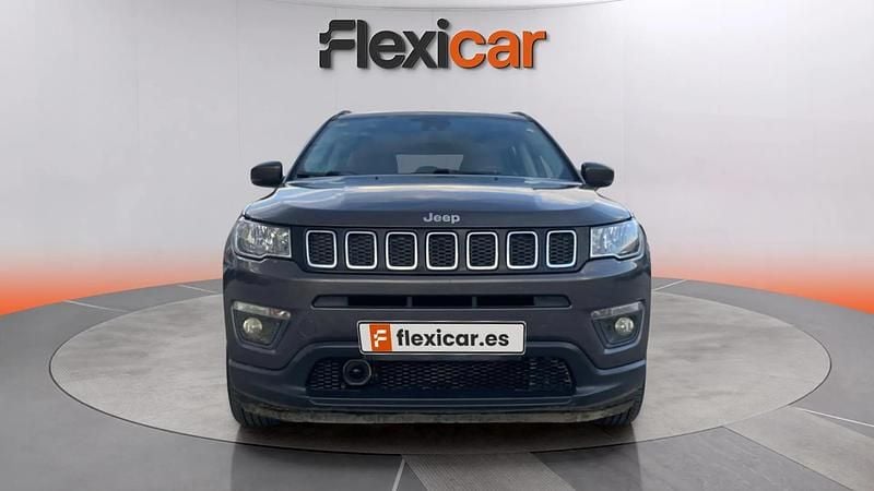 Usado Jeep Compass Limited 120 CV (88 kW) 2019 Gris SUV