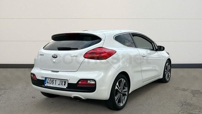 Usado Kia ProCeed 120 CV (88 kW) 2017 Blanco Utilitario