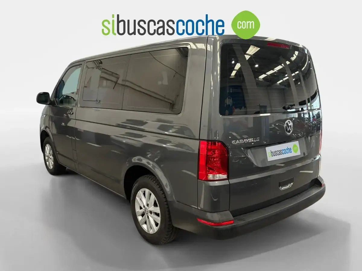 Usado VW Caravelle 150 CV (110 kW) 2021 Gris/plata Van