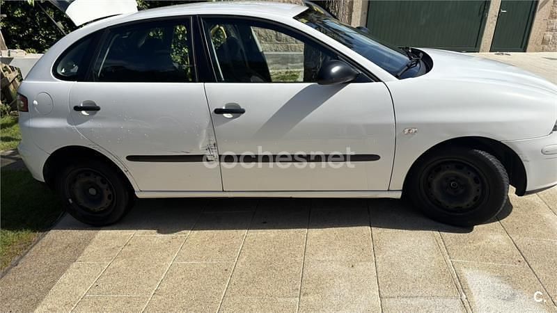 Usado Seat Ibiza Fresh 64 CV (47 kW) 2005 Blanco Utilitario