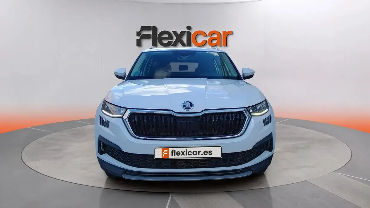 Usado Skoda Kodiaq Ambition 150 CV (110 kW) 2022 Blanco SUV