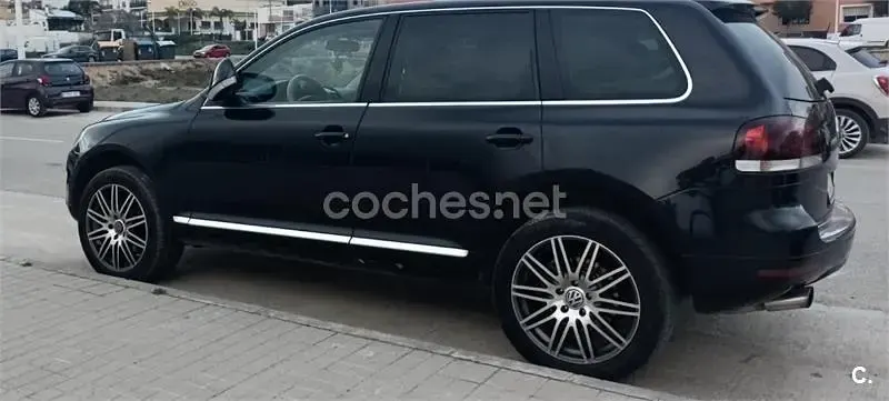 Usado VW Touareg 313 CV (230 kW) 2003 Negro SUV