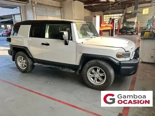 Usado Toyota Land Cruiser Limited 282 CV (207 kW) 2010 Blanco SUV