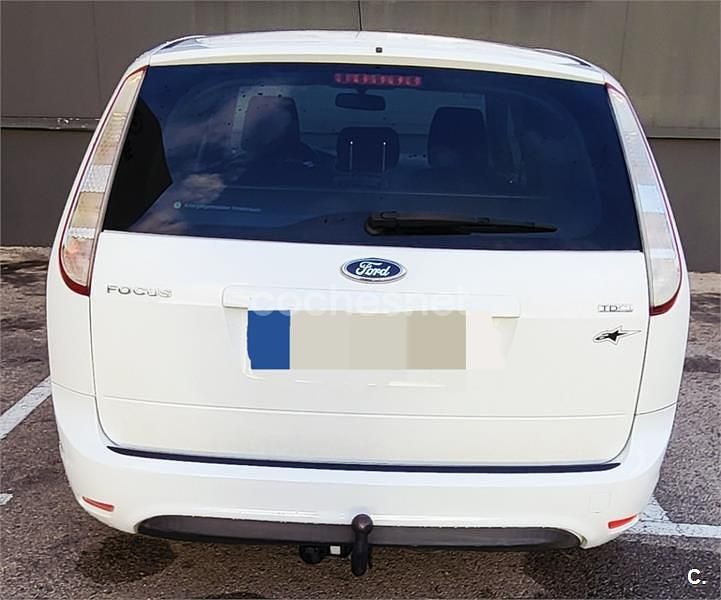 Usado Ford Focus Trend 109 CV (80 kW) 2010 Blanco Familiar