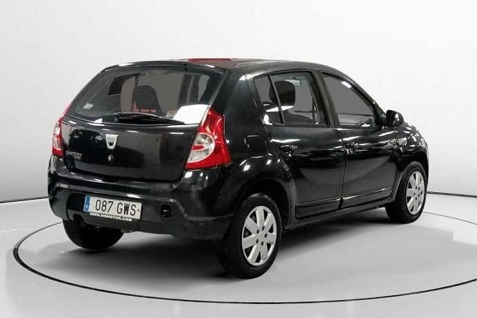 Usado Dacia Sandero Lauréate 75 CV (55 kW) 2010