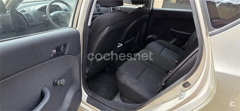 Verde Usado 2010 Hyundai i30 Classic Berlina | 5000 € (Super precio) - Imagen 1/4