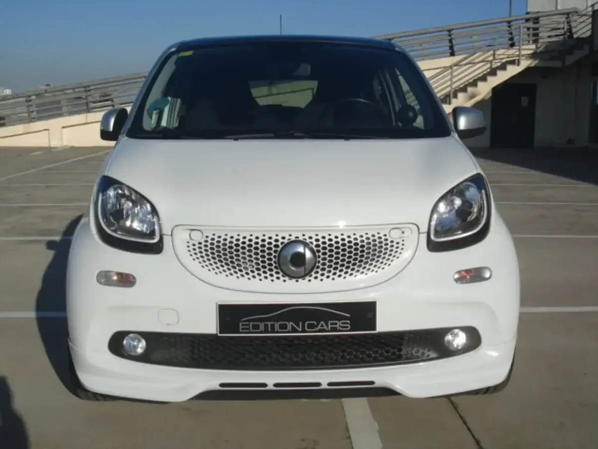 Usado Smart ForFour Passion 90 CV (66 kW) 2017 Gris Utilitario