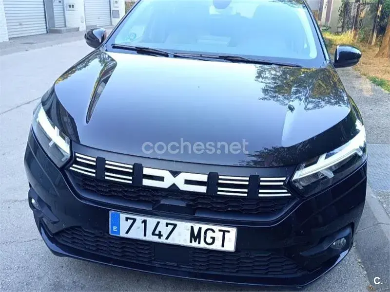 Usado Dacia Sandero Expression 101 CV (74 kW) 2023 Negro Berlina