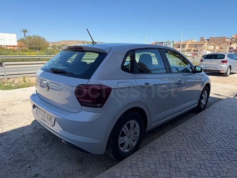 Usado VW Polo Edition 80 CV (58 kW) 2018 Gris / plata Utilitario