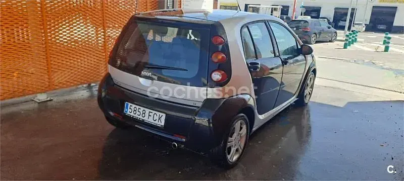 Usado Smart ForFour 75 CV (55 kW) 2006 Negro Utilitario