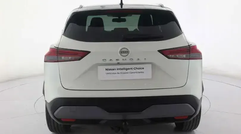 Usado Nissan Qashqai Tekna+ 158 CV (116 kW) 2023 Lunar white midnight black SUV