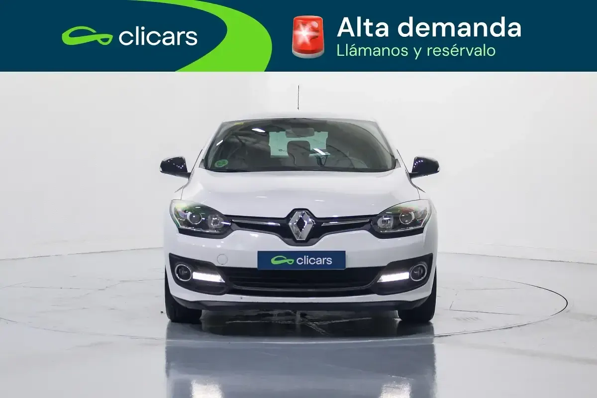 Usado Renault Mégane LIMITED 95 CV (69 kW) 2015 Blanco Berlina