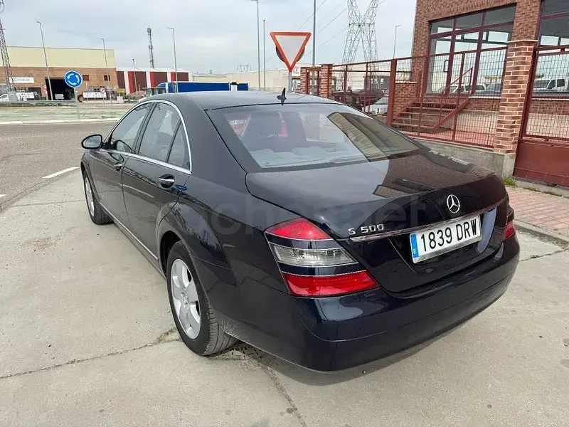 Usado Mercedes S500 306 CV (225 kW) 2005 Azul Berlina