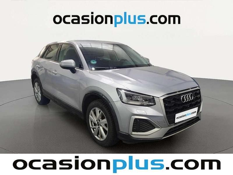 Usado Audi Q2 Advanced 150 CV (110 kW) 2023 Plateado SUV