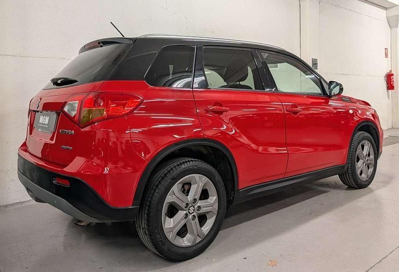 Usado Suzuki Vitara GL 120 CV (88 kW) 2017 Rojo SUV