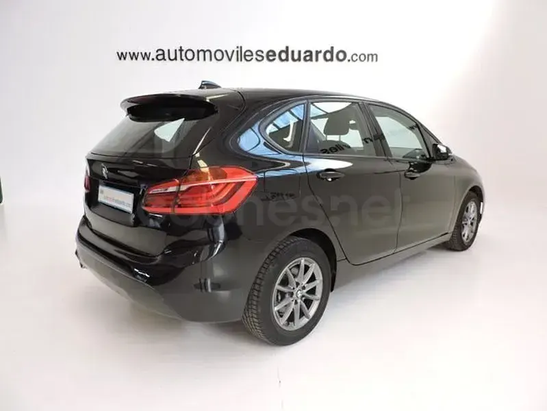 Usado BMW 216 Active Tourer Advantage 116 CV (85 kW) 2020 Negro Monovolumen