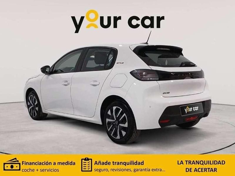 Usado Peugeot 208 Style 102 CV (75 kW) 2025 Blanco Utilitario