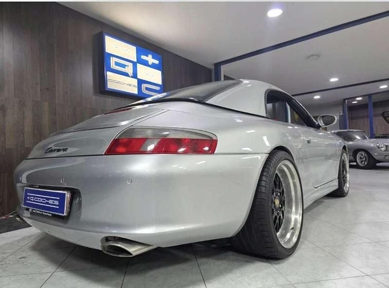 Usado Porsche 911 321 CV (236 kW) 2003 Gris Descapotable