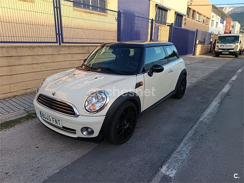 Usado Mini ONE 90 CV (66 kW) 2007 Beige Utilitario