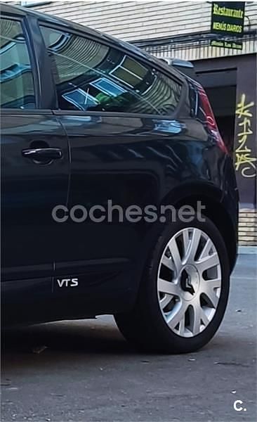 Usado Citroën C4 138 CV (101 kW) 2005 Negro Berlina