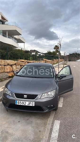 Gris / plata Usado 2015 Seat Leon Reference Berlina | 9150 € (Buen precio) - Imagen 1/4