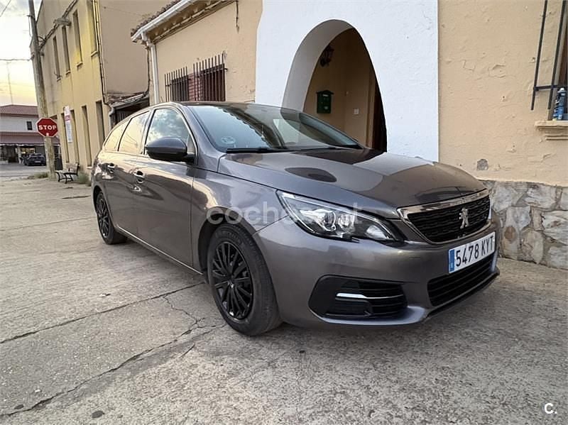 Gris / plata Usado 2019 Peugeot 308 Style Familiar | 7000 € (Super precio) - Imagen 1/4