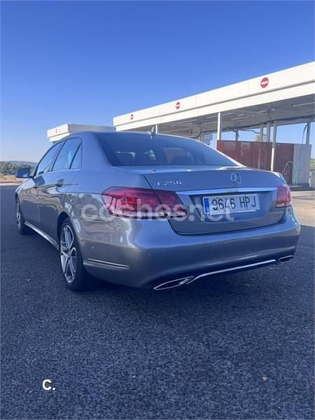 Gris / plata Usado 2013 Mercedes E250 Avantgarde Berlina | 21.900 € (Precio justo) - Imagen 1/3