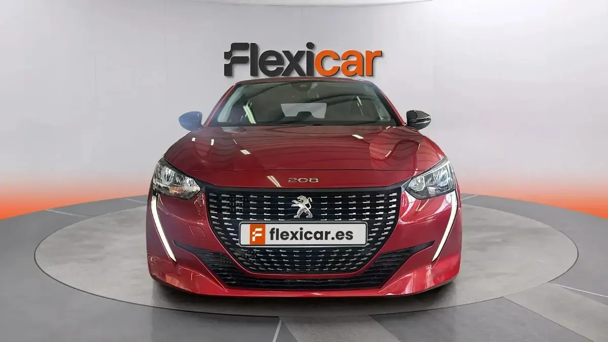 Usado Peugeot 208 Allure 101 CV (74 kW) 2023 Granate Utilitario