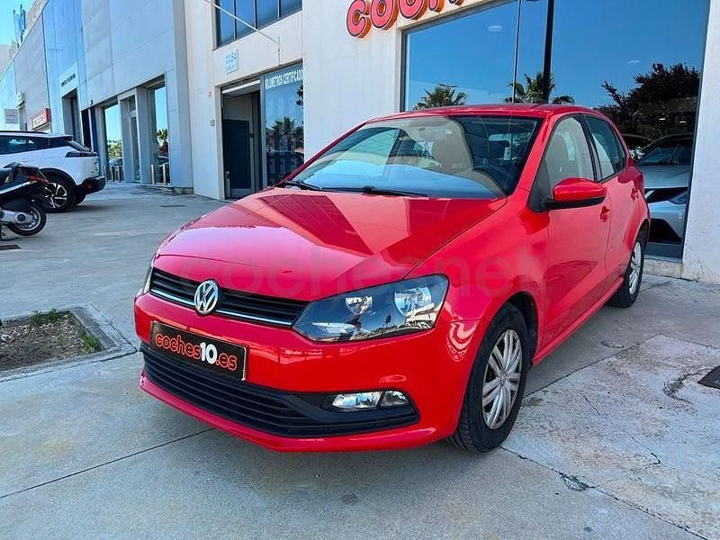Usado VW Polo Advance 75 CV (55 kW) 2015 Rojo Berlina