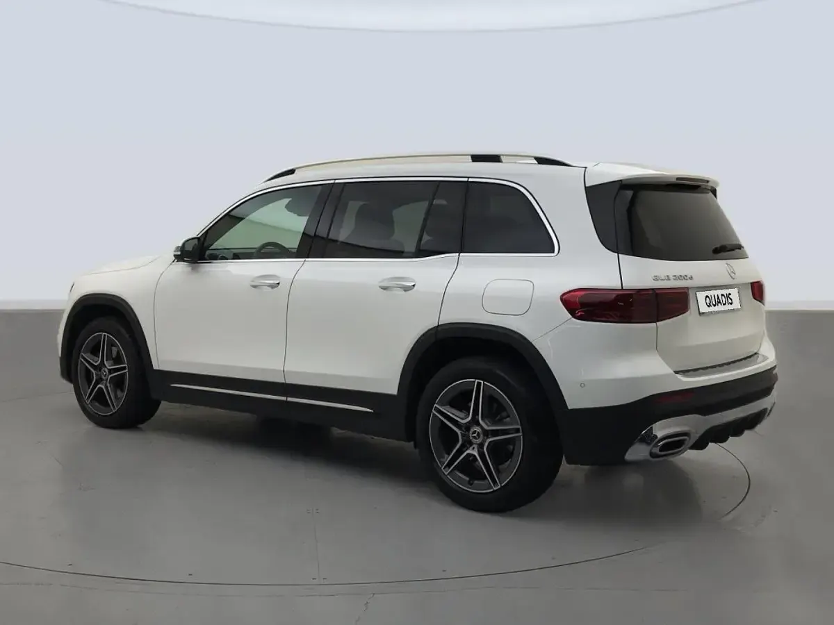 Usado Mercedes GLB200 150 CV (110 kW) 2025 Blanco SUV