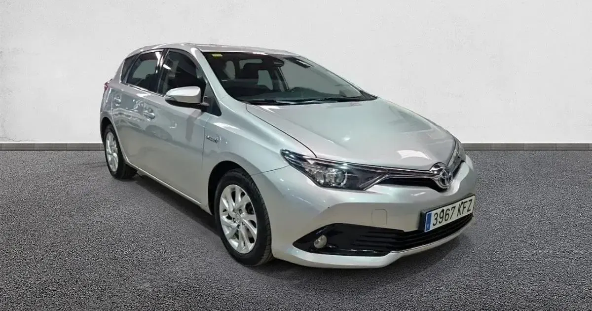 Usado Toyota Auris Active 136 CV (100 kW) 2017