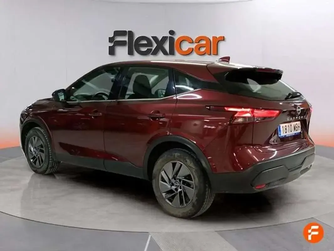 Usado Nissan Qashqai Acenta 140 CV (102 kW) 2022 Burdeos SUV