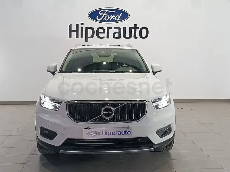 Usado Volvo XC40 Momentum 150 CV (110 kW) 2019 Blanco SUV