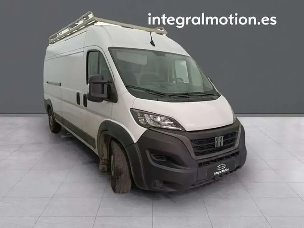 Usado Fiat Ducato 140 CV (102 kW) 2023 Blanco Van